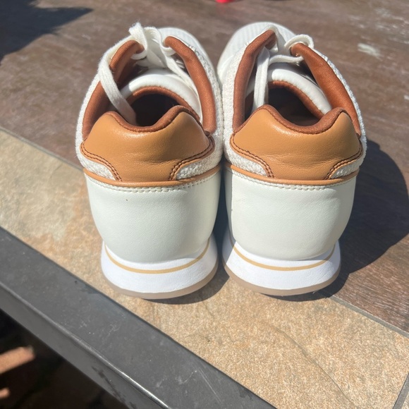 Banana republic, ladies, cream sneaker, size 9, excellent condition - Picture 4 of 16